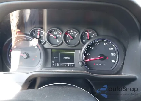 2019 Chevrolet Silverado 1500 Custom z USA, uszkodzony, nr VIN 3GCUYBEF7KG700633